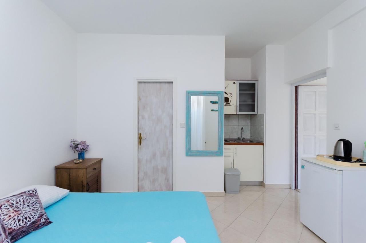 Apartments Slavica R Банёл Экстерьер фото