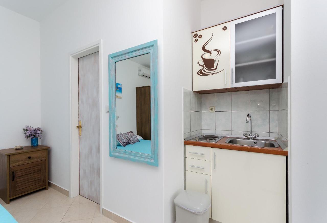 Apartments Slavica R Банёл Экстерьер фото
