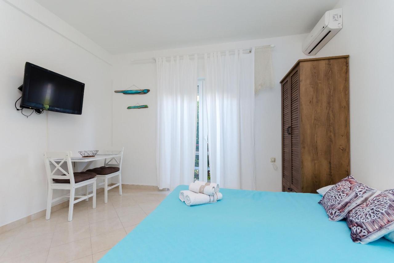 Apartments Slavica R Банёл Экстерьер фото